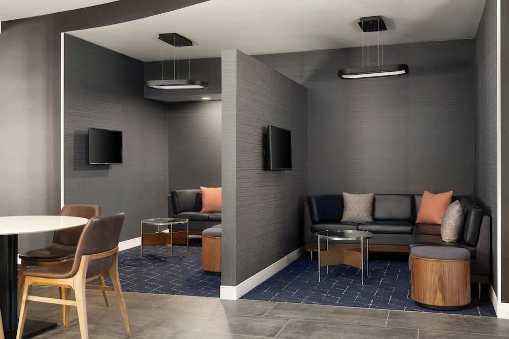 Courtyard by Marriott Valdosta 2