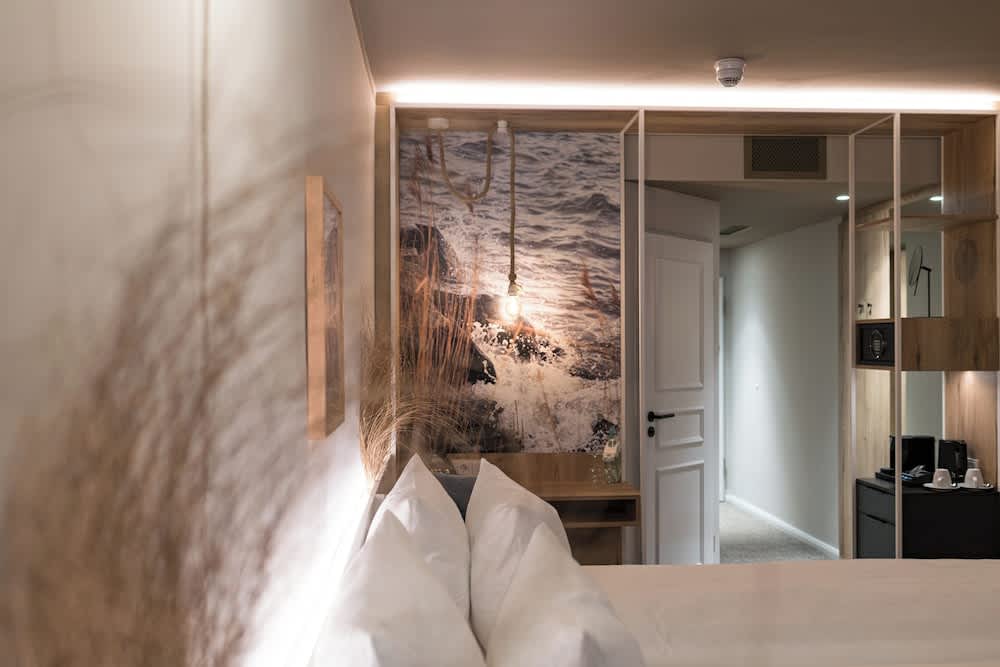 Hafenhotel zu Putbus 1