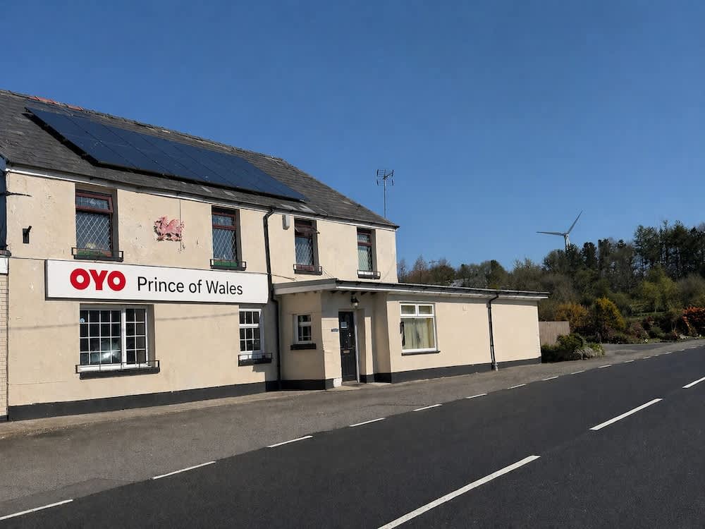 OYO Prince of Wales Country Hotel 1