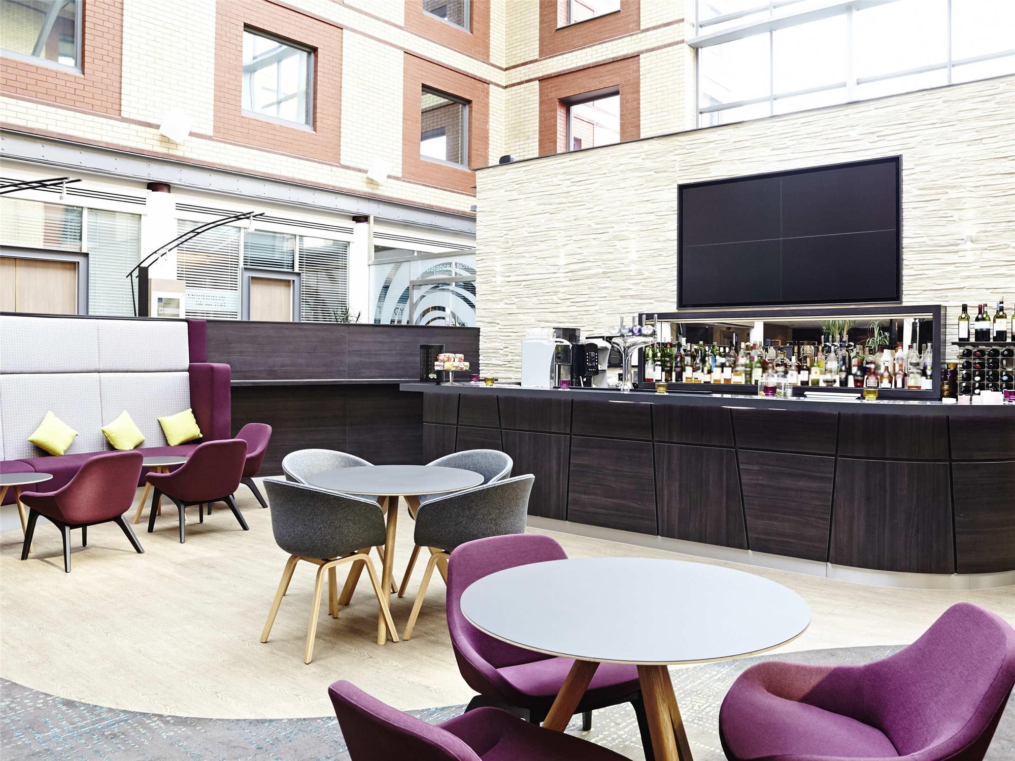 Novotel London Heathrow Airport 1