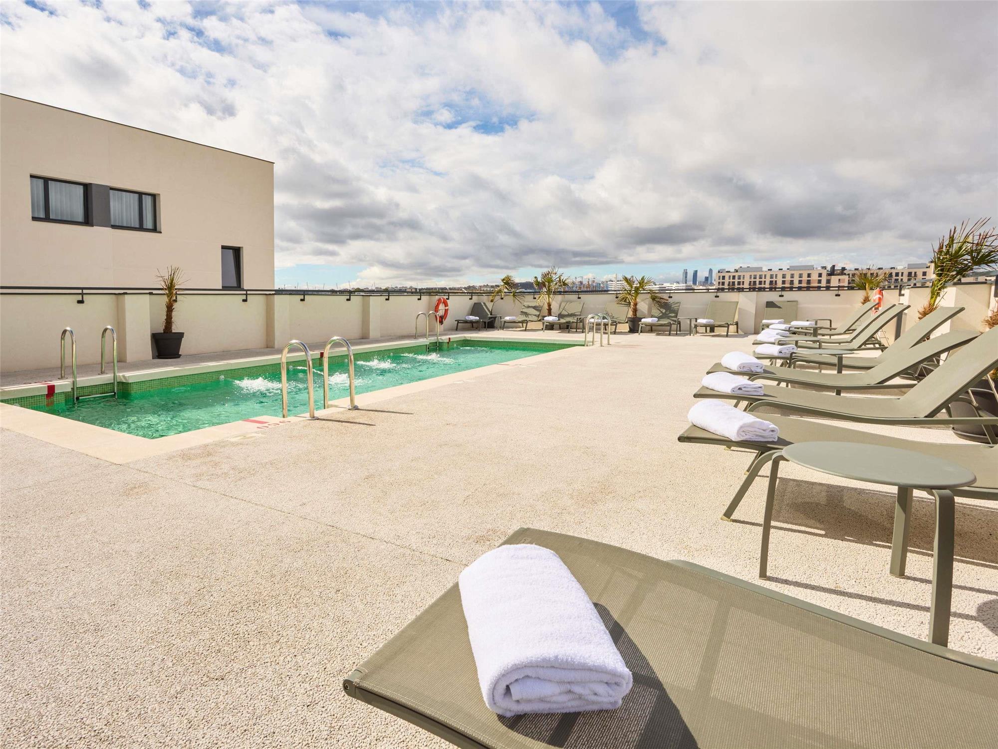Ibis Styles Madrid Airport Valdebebas 1