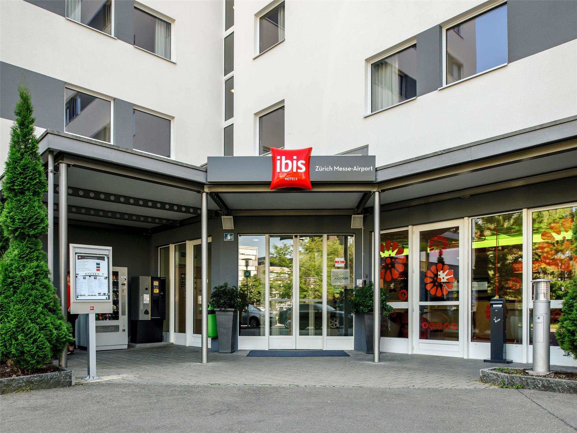 ibis Zürich Messe Airport 1