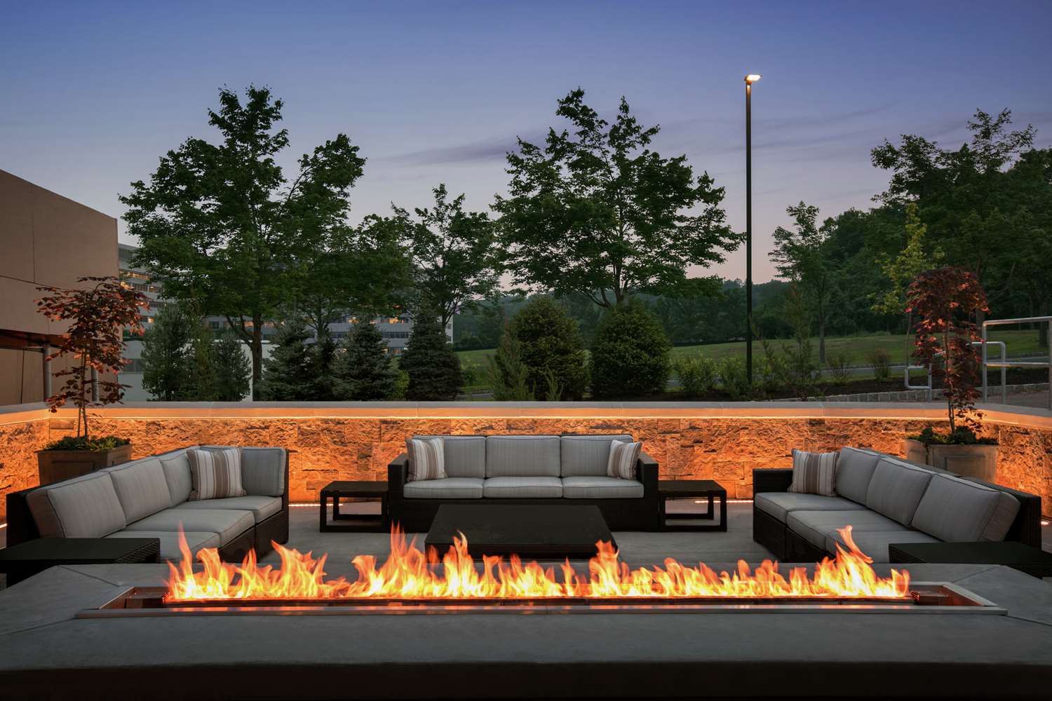 Embassy Suites By Hilton Berkeley Heights 2