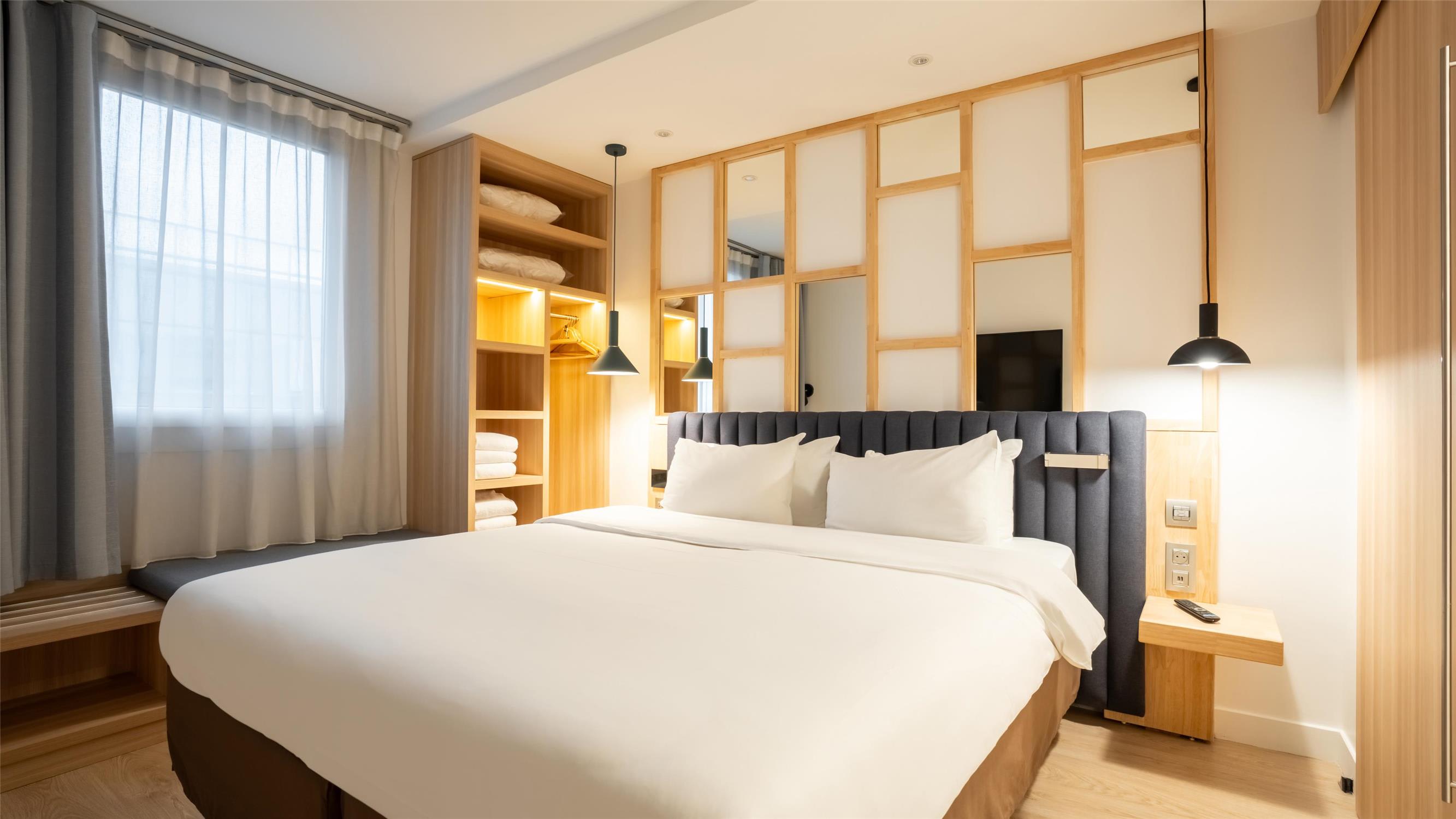 Campanile PRIME - Suresnes - La Défense 1