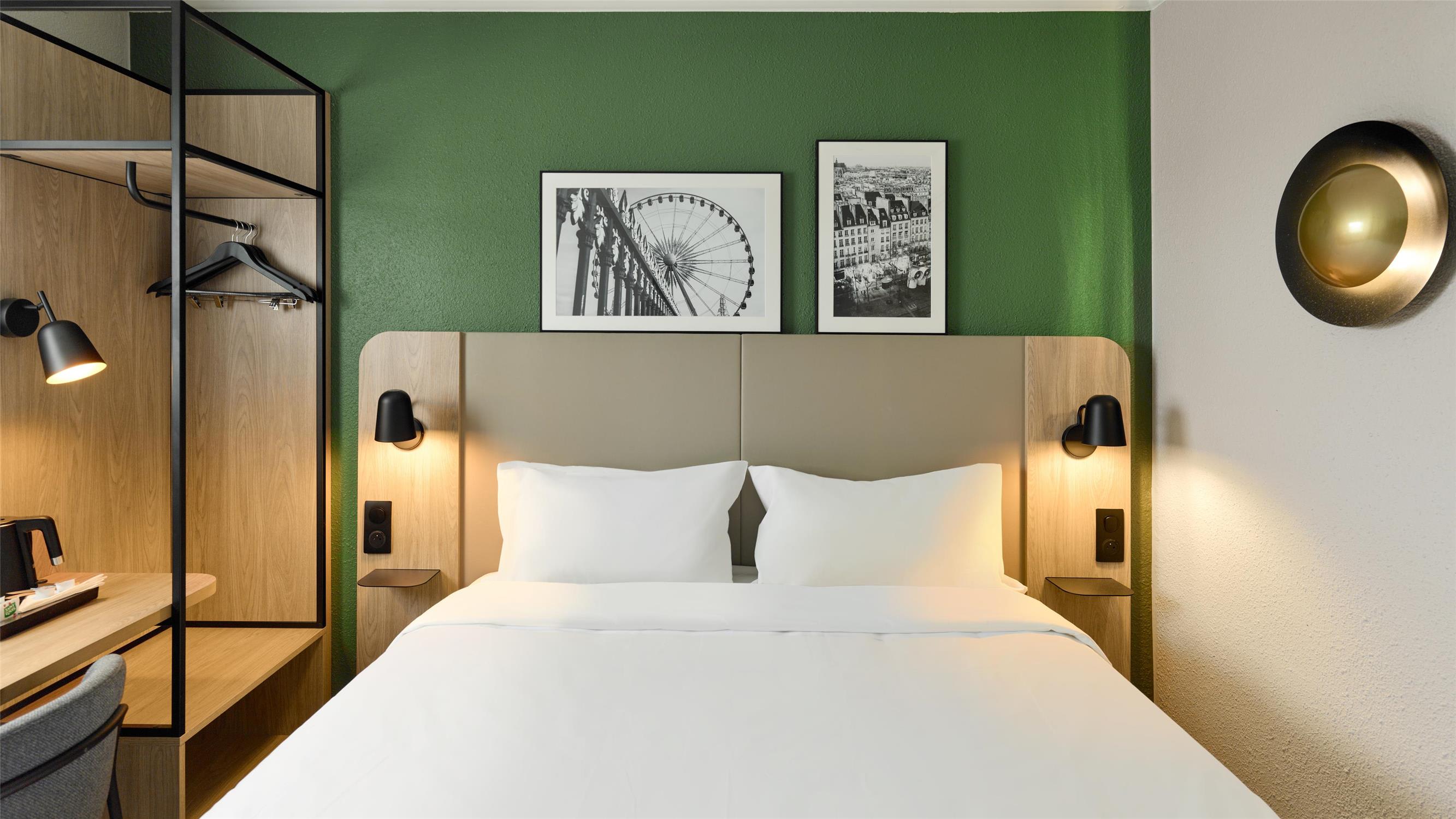 Campanile PRIME - Paris - Porte de Bagnolet 1