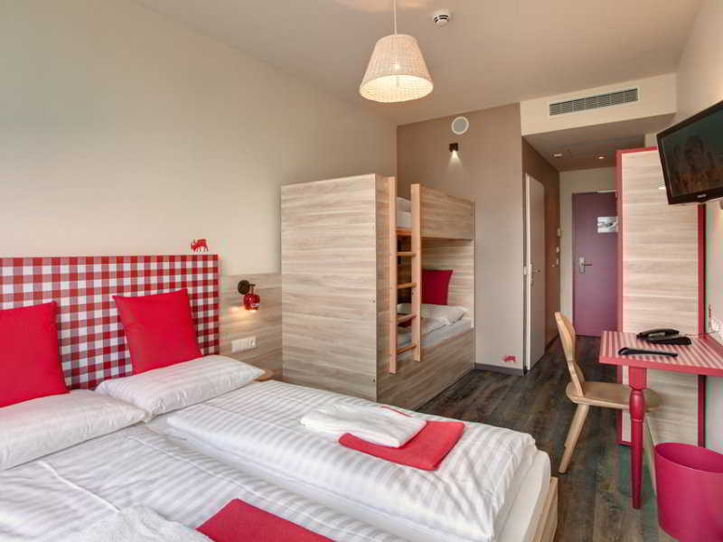 MEININGER Hotel Salzburg City Center 2