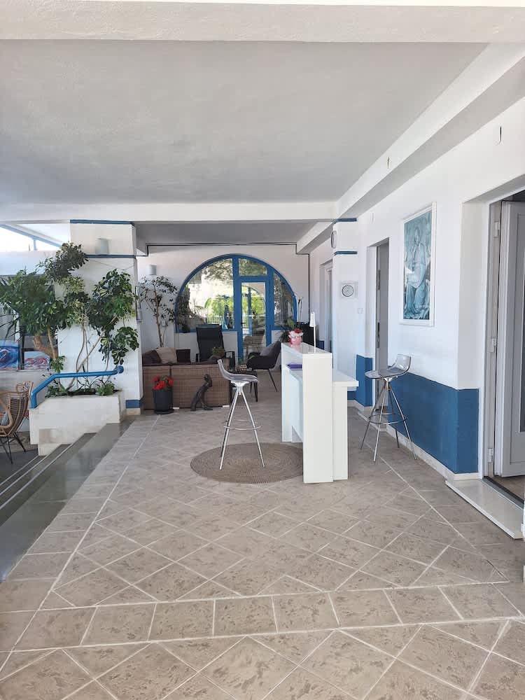 Beachfront Apartments Zanic 2