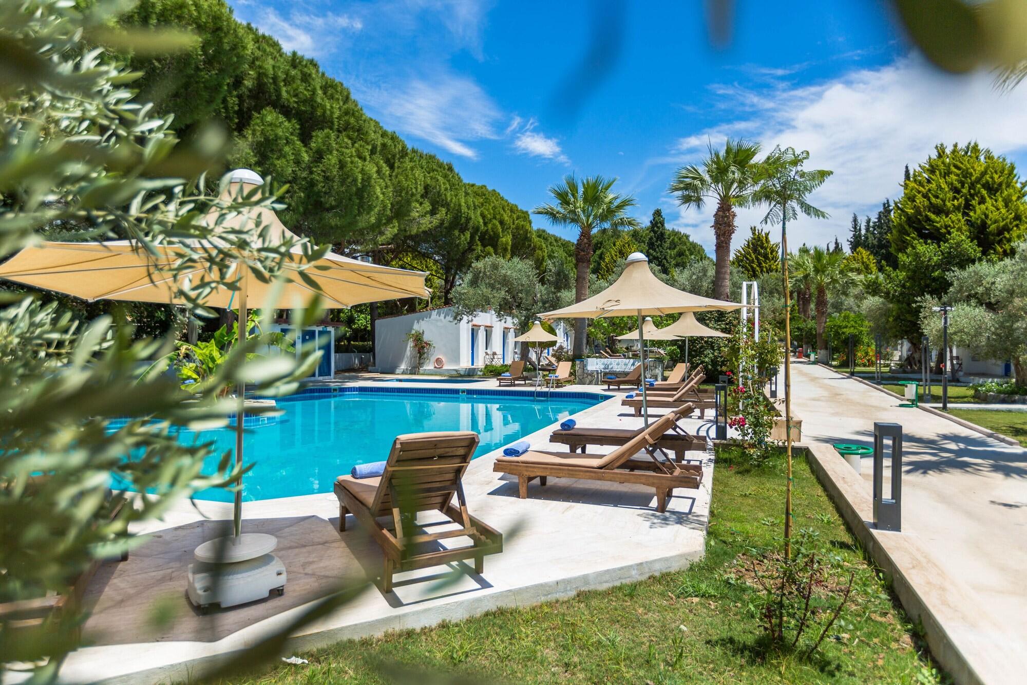 Risus Garden Marina Hotel 1