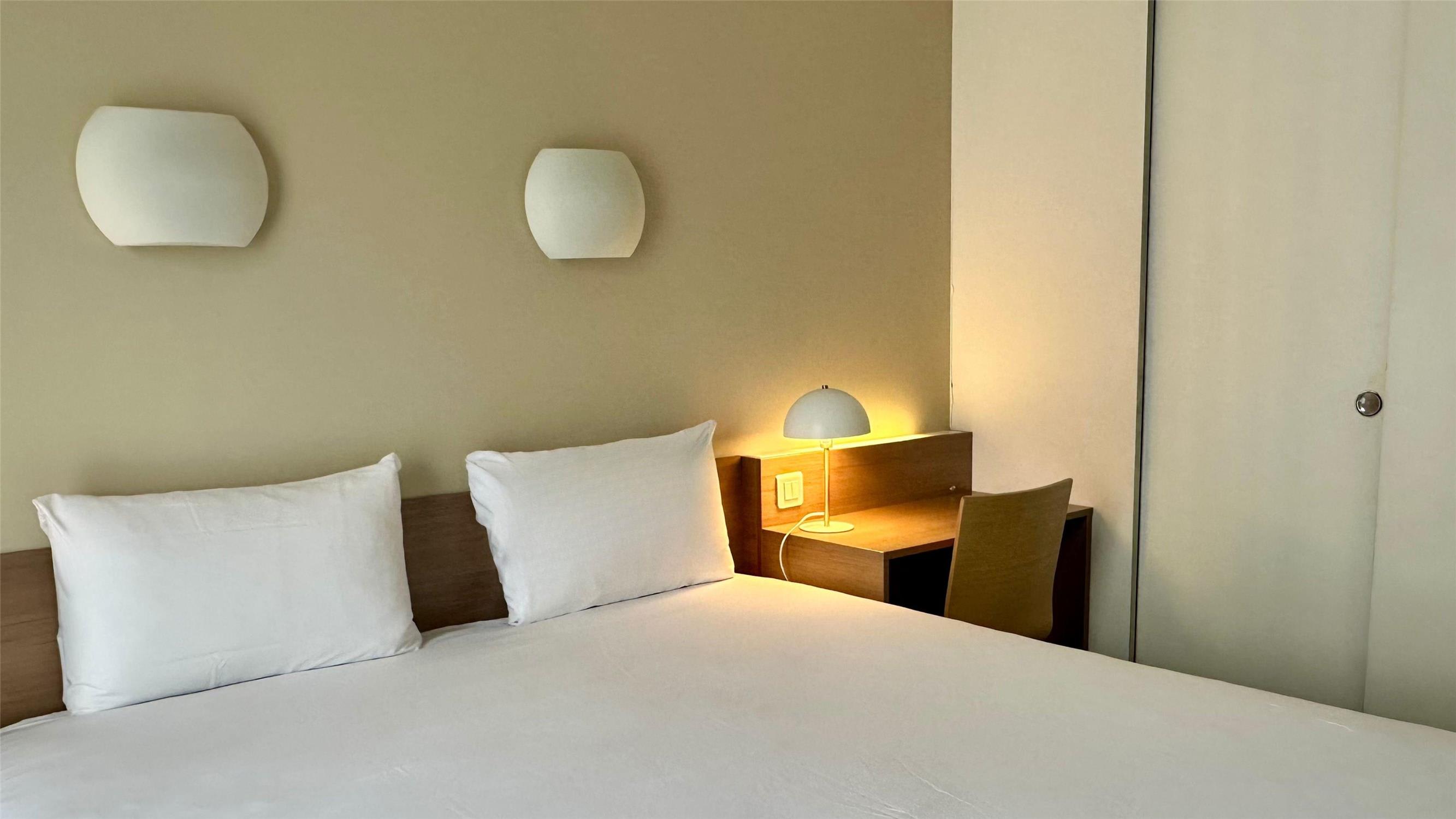 CAMPANILE PARIS 12 - Bercy Village 1