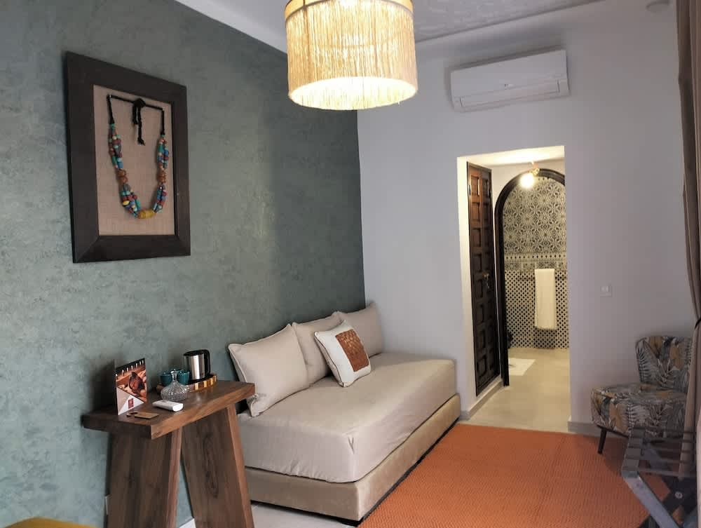 Riad Laora et SPA 2
