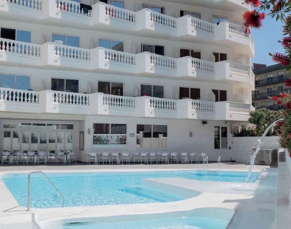 Hotel Bernat II 4*Sup 1