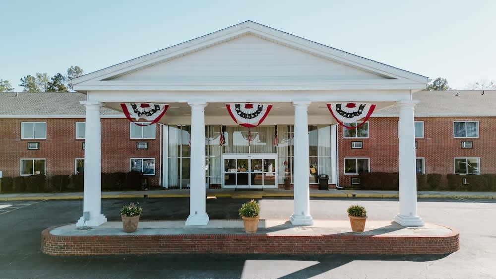 Americas Best Value Inn & Suites Phenix City 1