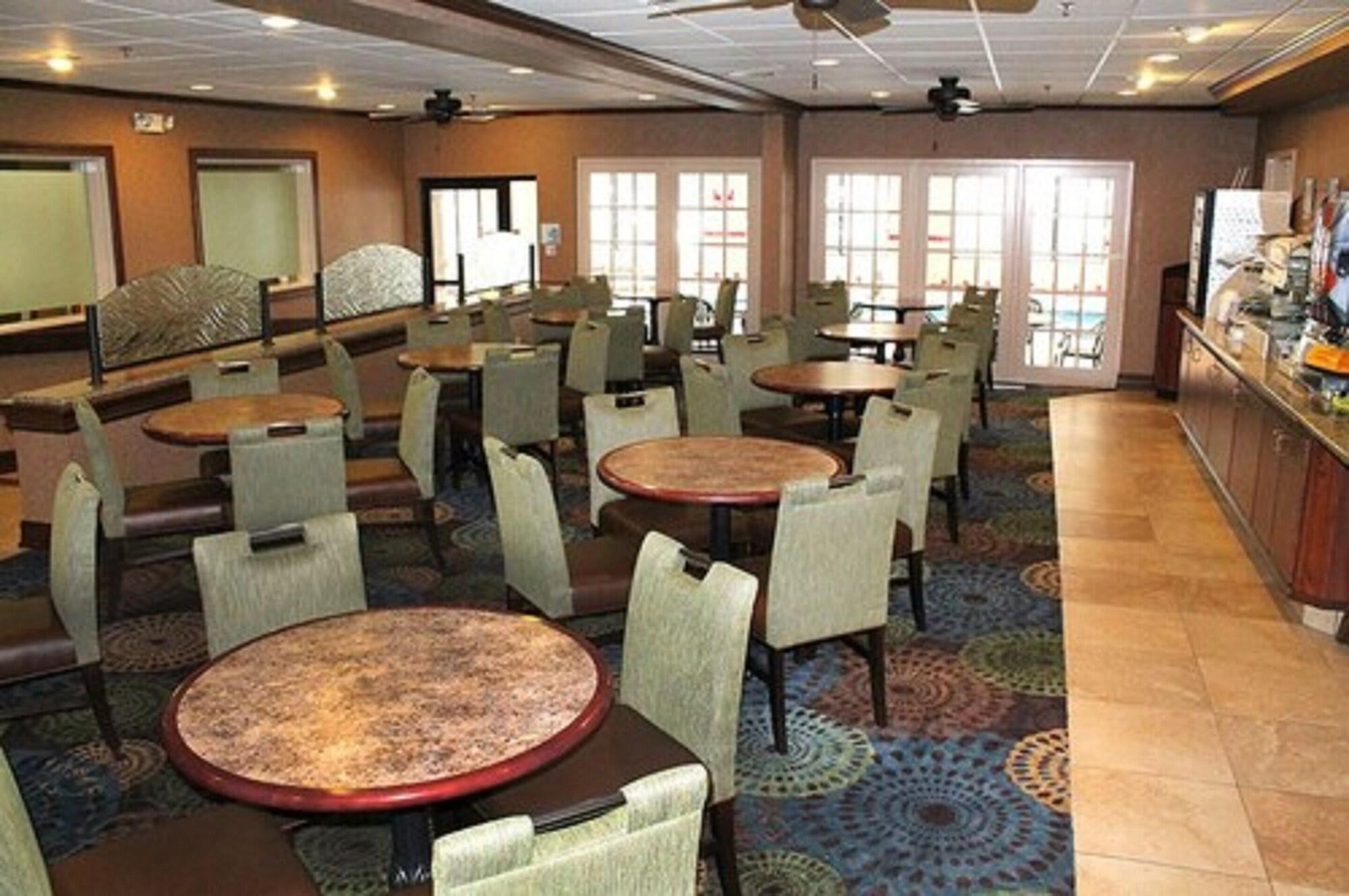 Spark by Hilton Paducah 2