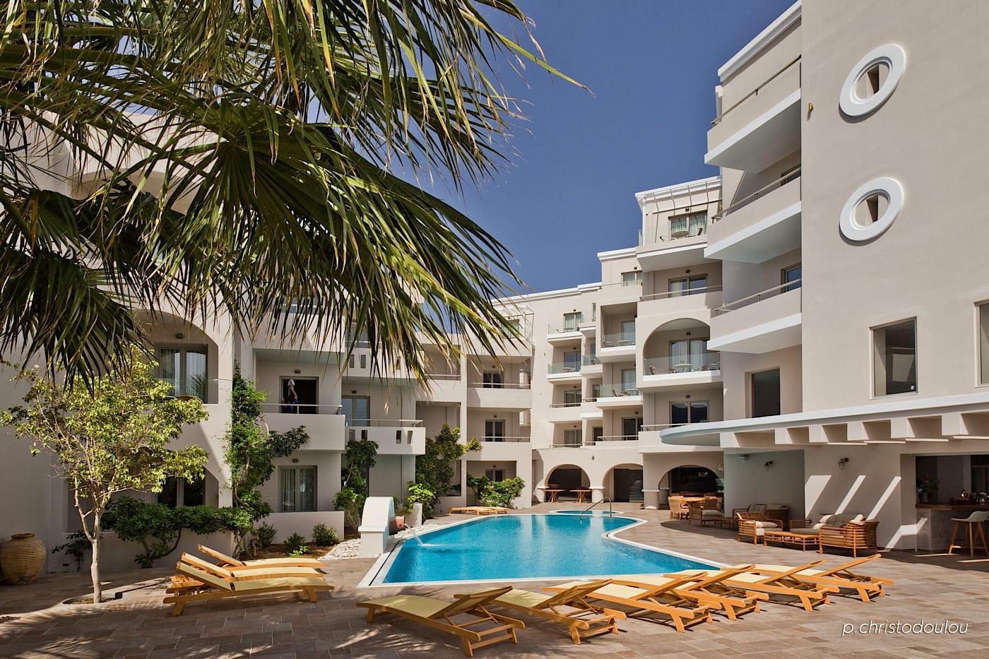 Parasol Luxury Hotel & Suites Adults Only 1