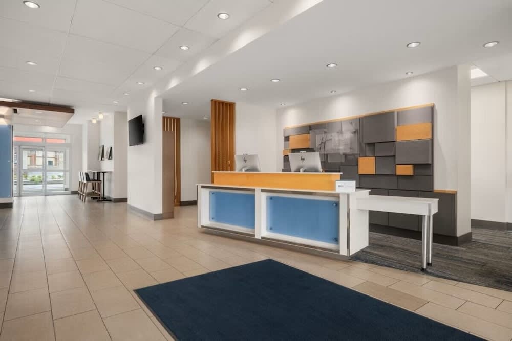Holiday Inn Express & Suites VICTORIA - COLWOOD by IHG 2