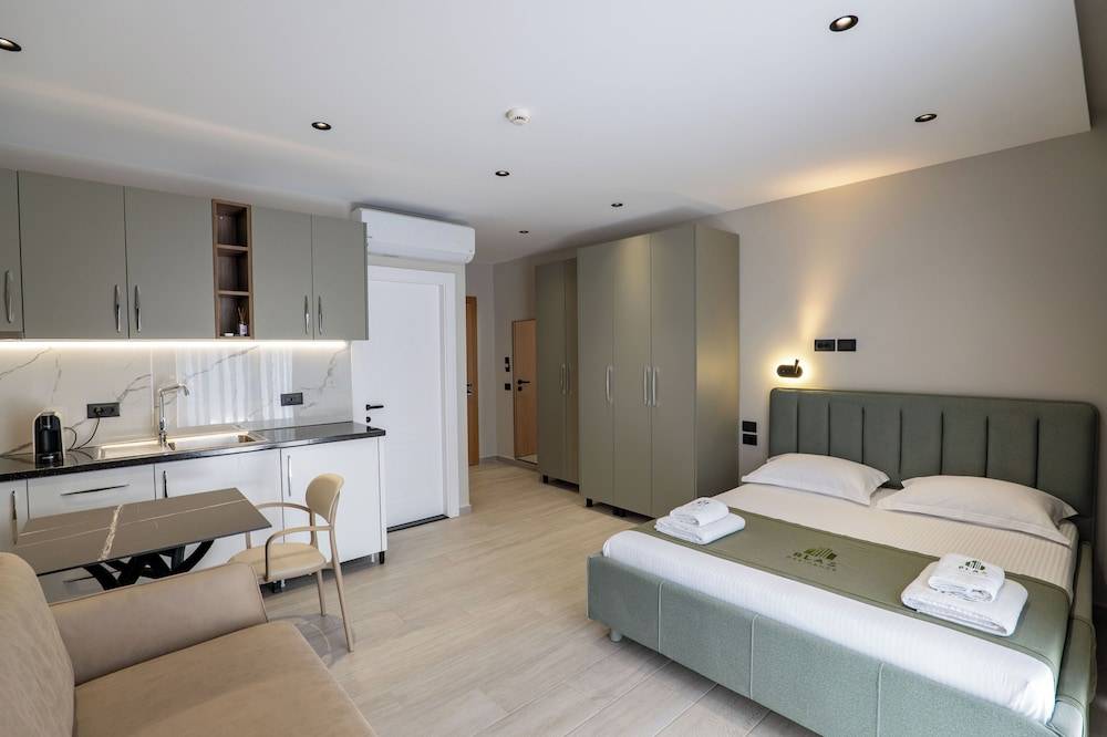 Blas Residence 1