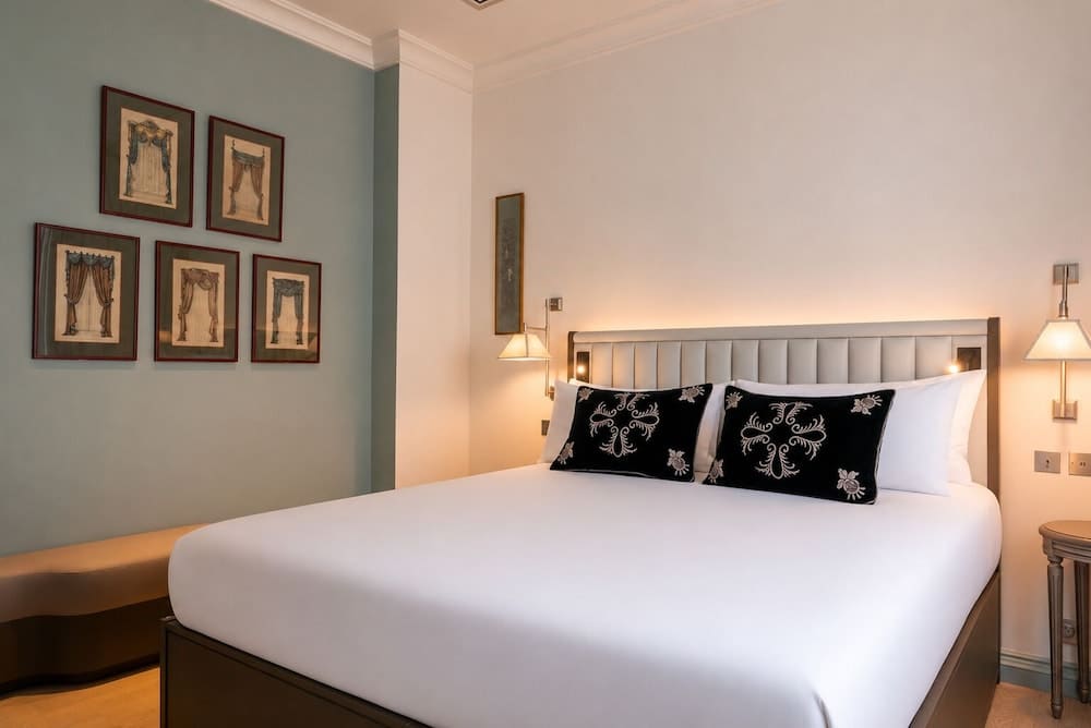 Hotel de Montesquieu 1