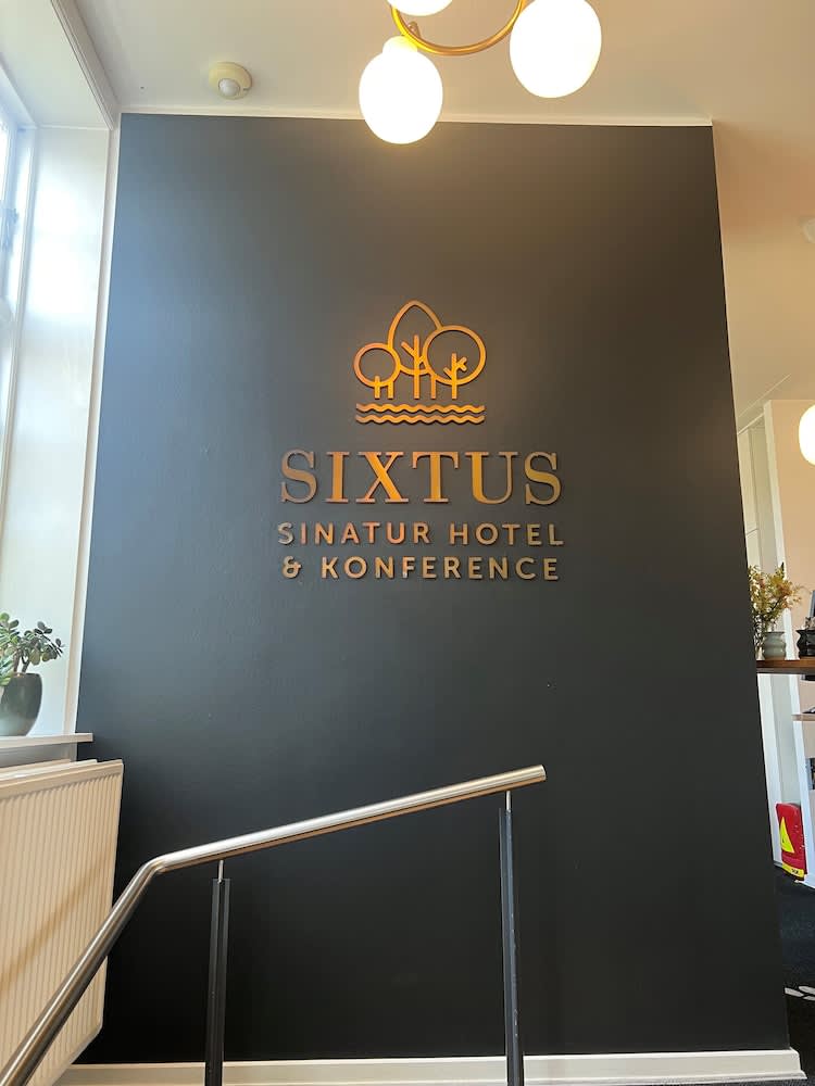 Sixtus Sinatur Hotel & Konference 2