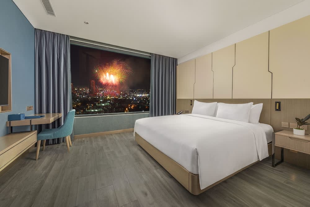 Awaken Da Nang Hotel 1
