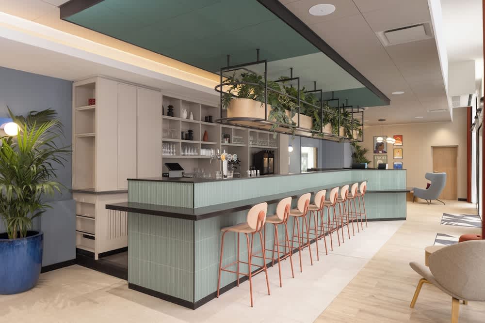 Hampton By Hilton Paris Saint Ouen 2