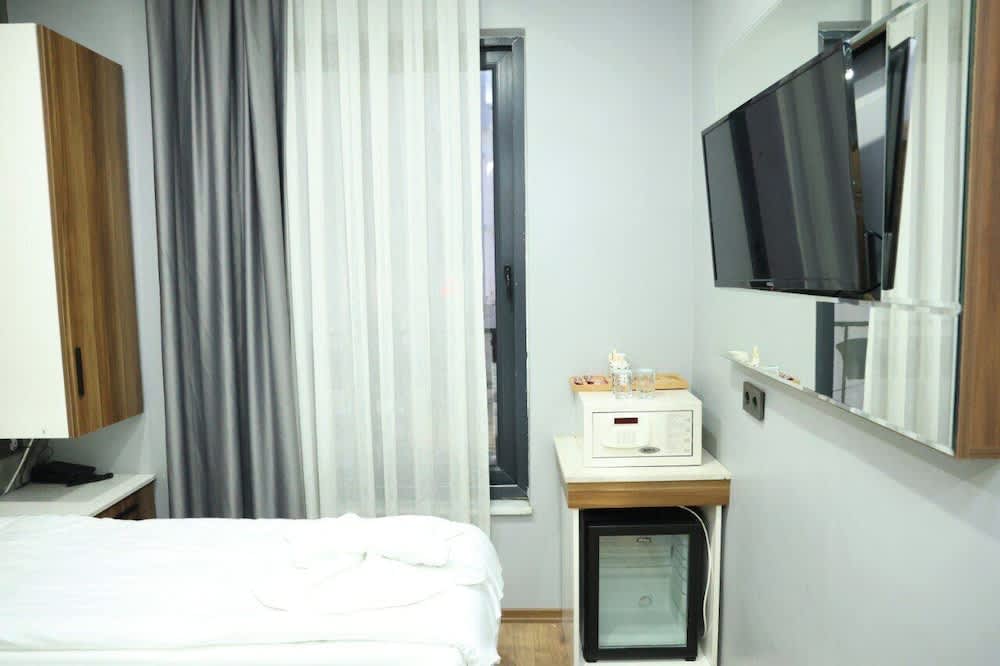 Yuvam Vari Hotel 1