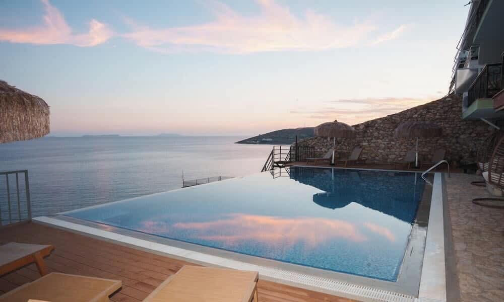 Kshira Oasis Qeparo - Boutique Beachfront Suites & Restaurant 1
