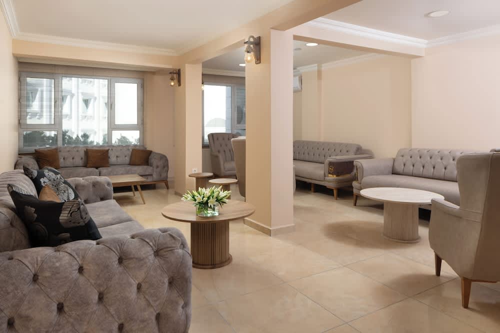 Ulubat Castle Hotel 2