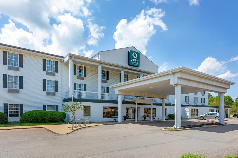Quality Inn & Suites Bellville - Mansfield 1