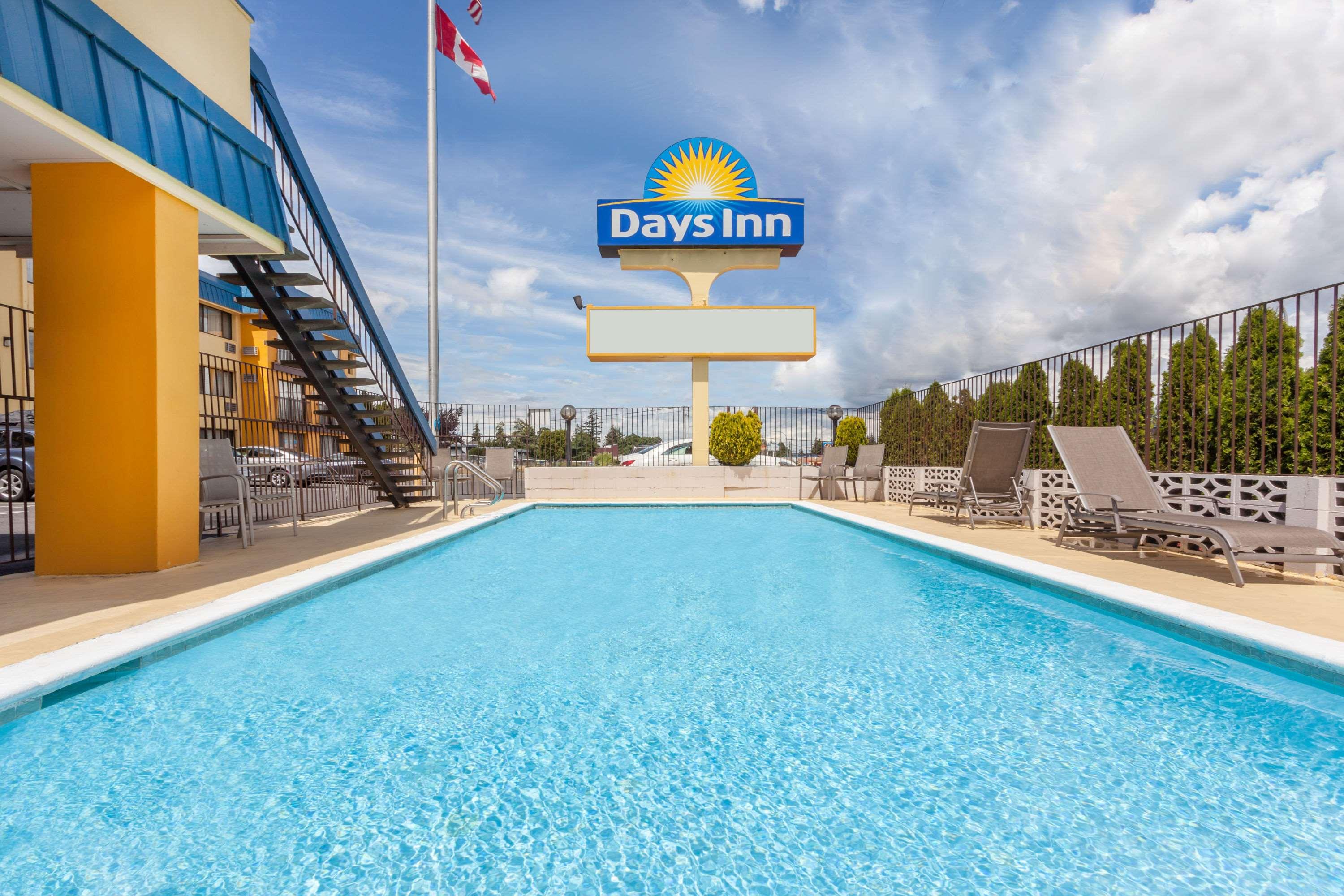 Days Inn by Wyndham Bellingham 2