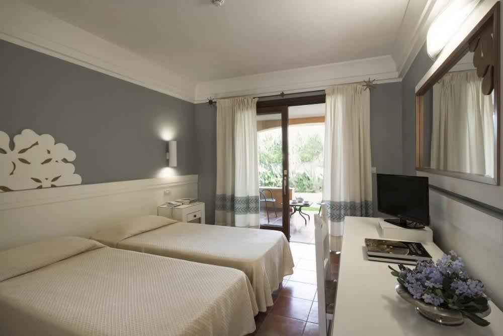 Tranquil Lantana Resort 2 Bedroom Apartments for 7 people 2