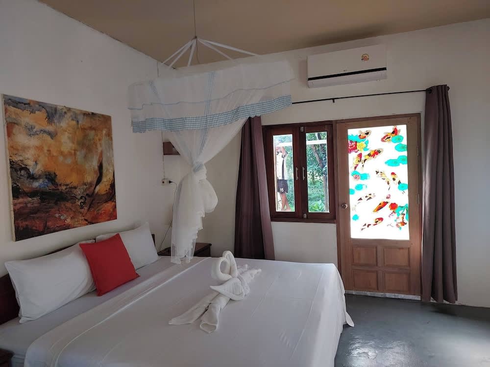 Serene Beach House on Ko Yao Noi With Private Garden 2