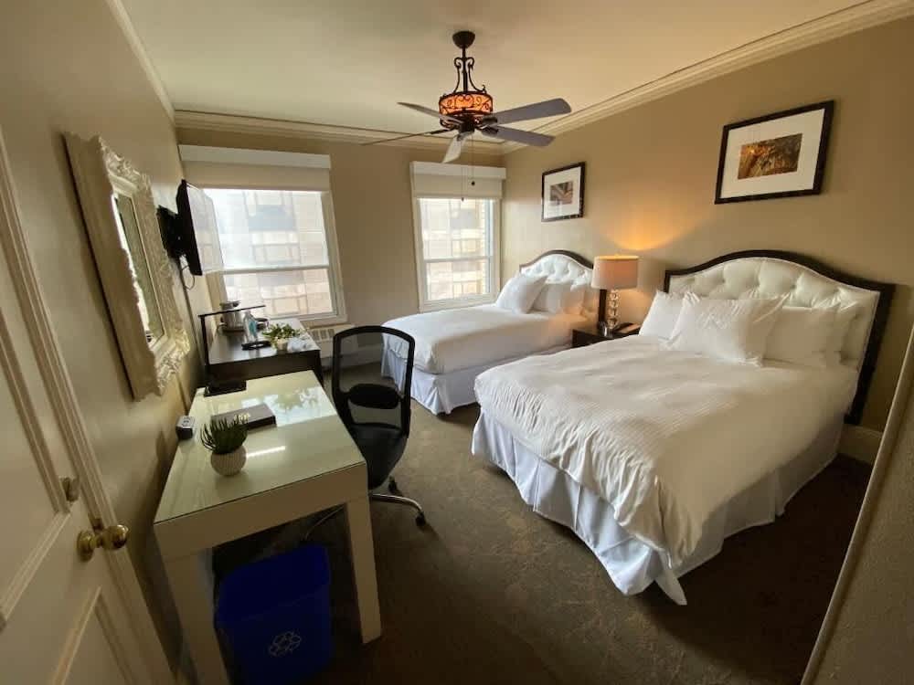 Kensington Park Hotel 1