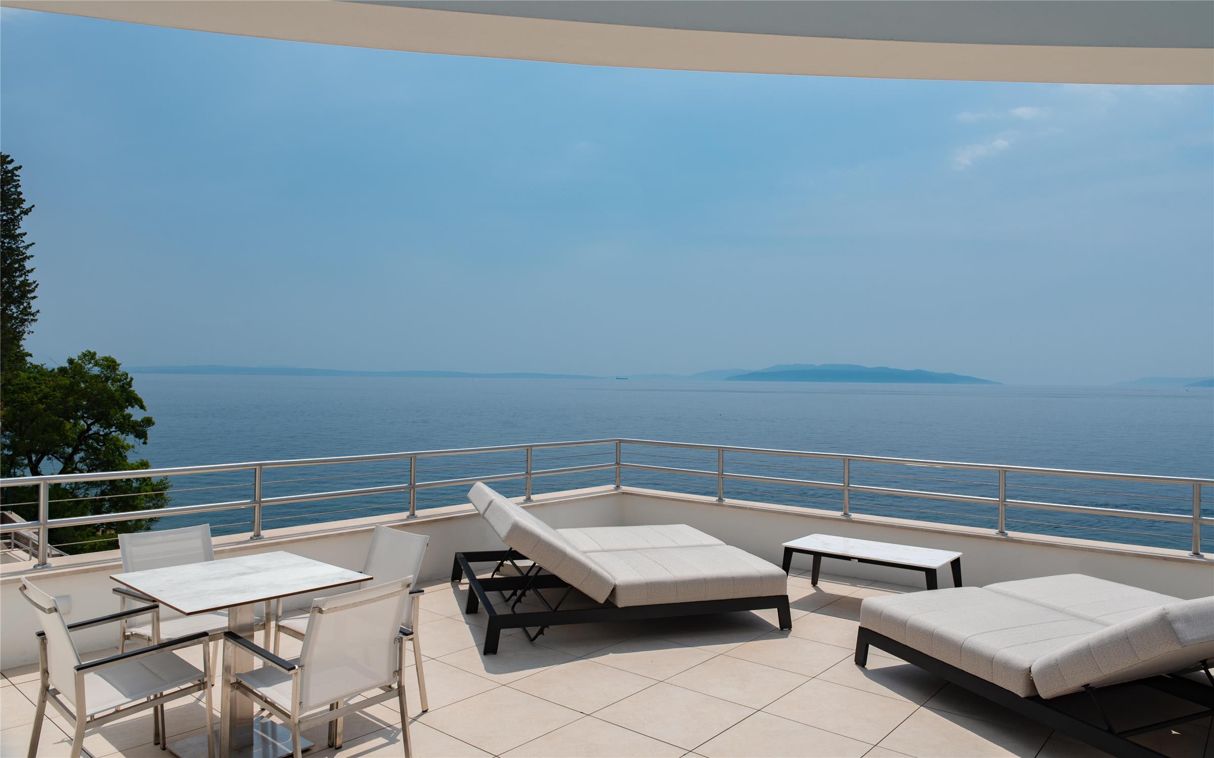 Hilton Rijeka Costabella Beach Resort And Spa 2