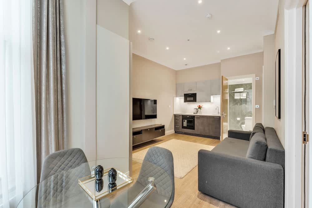 Cleveland Residences Chelsea 1