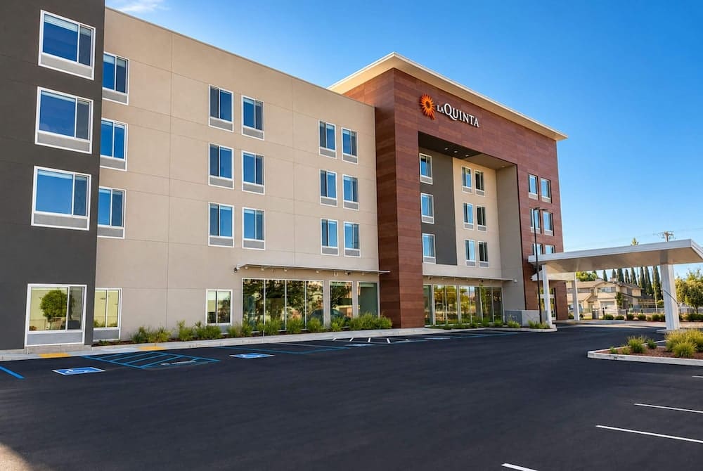 La Quinta Inn & Suites by Wyndham Tracy 1