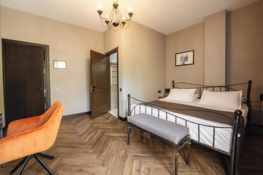 Golden Boutique Hotel 2