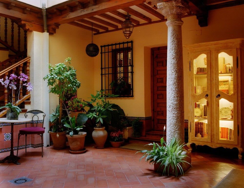 LUX San Miguel 2