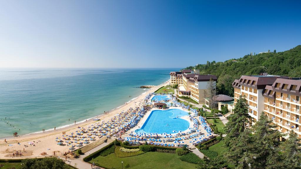 HVD Riviera Beach Ultra All Inclusive & Mineral Pool - Private Beach & Free Parking 2