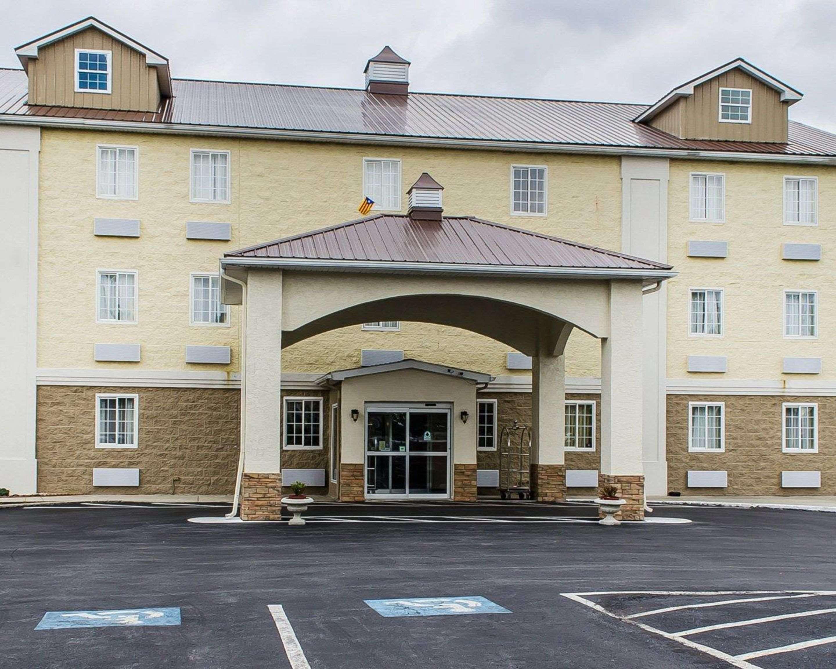 Jonestown Inn 2
