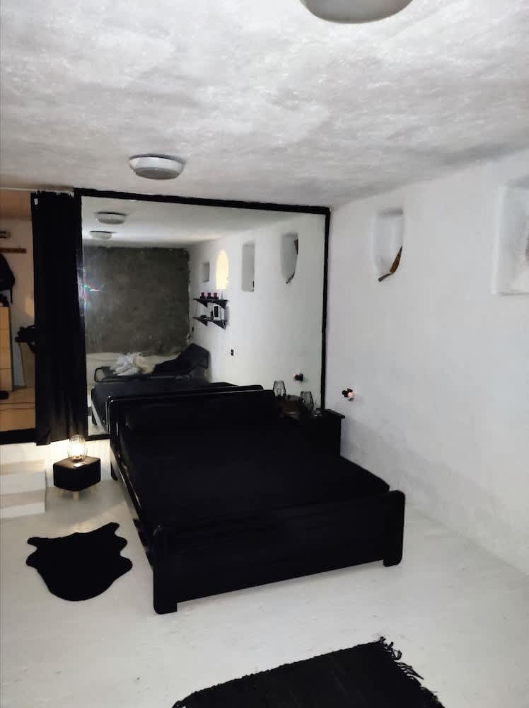 Pyrgi Artemis Place 1