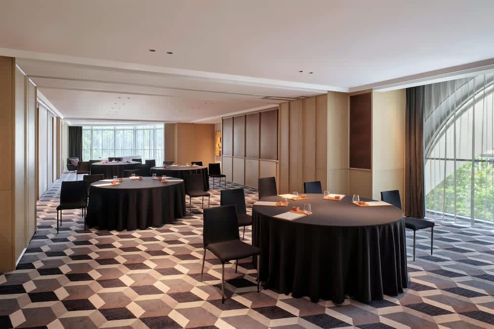 Caption by Hyatt Zhongshan Park Shanghai 1