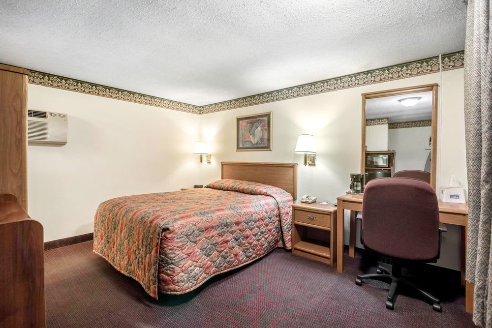Rodeway Inn & Suites 2