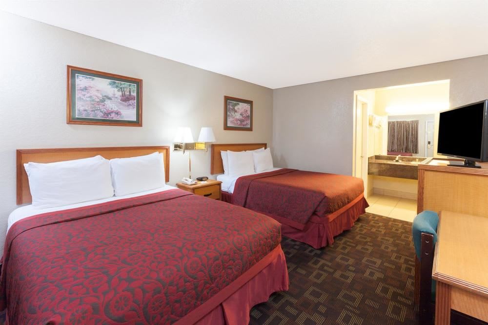 Days Inn by Wyndham Oklahoma City West 1