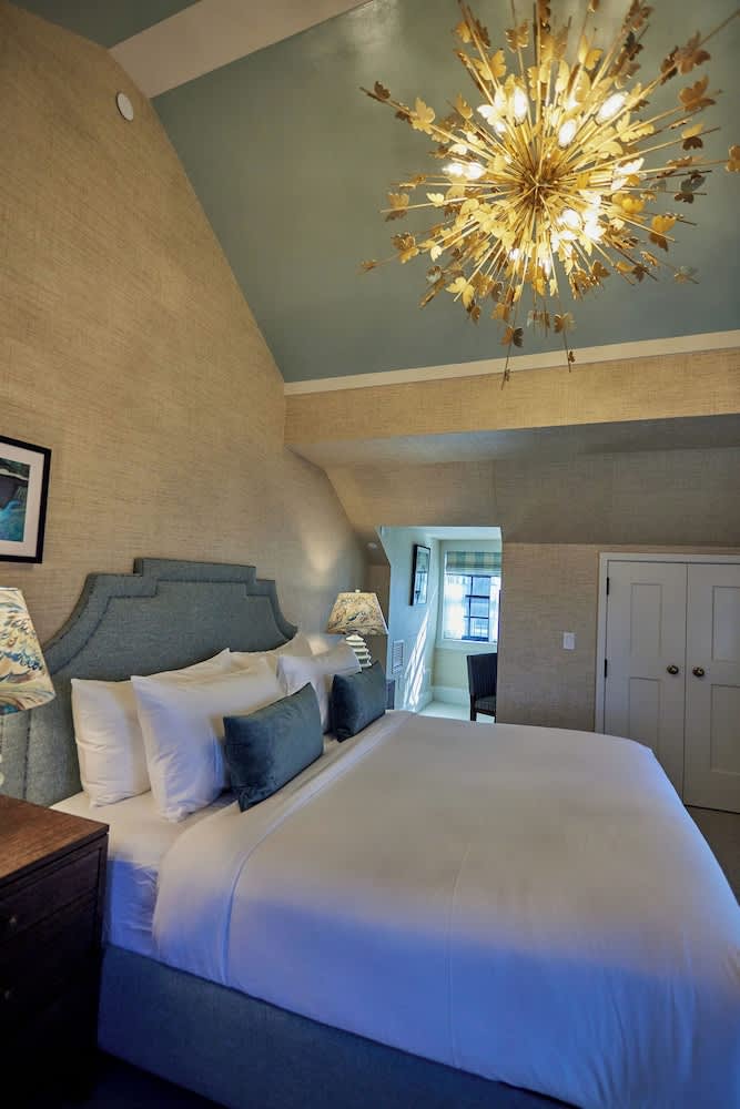 Beacon Hill Hotel & Bistro 2