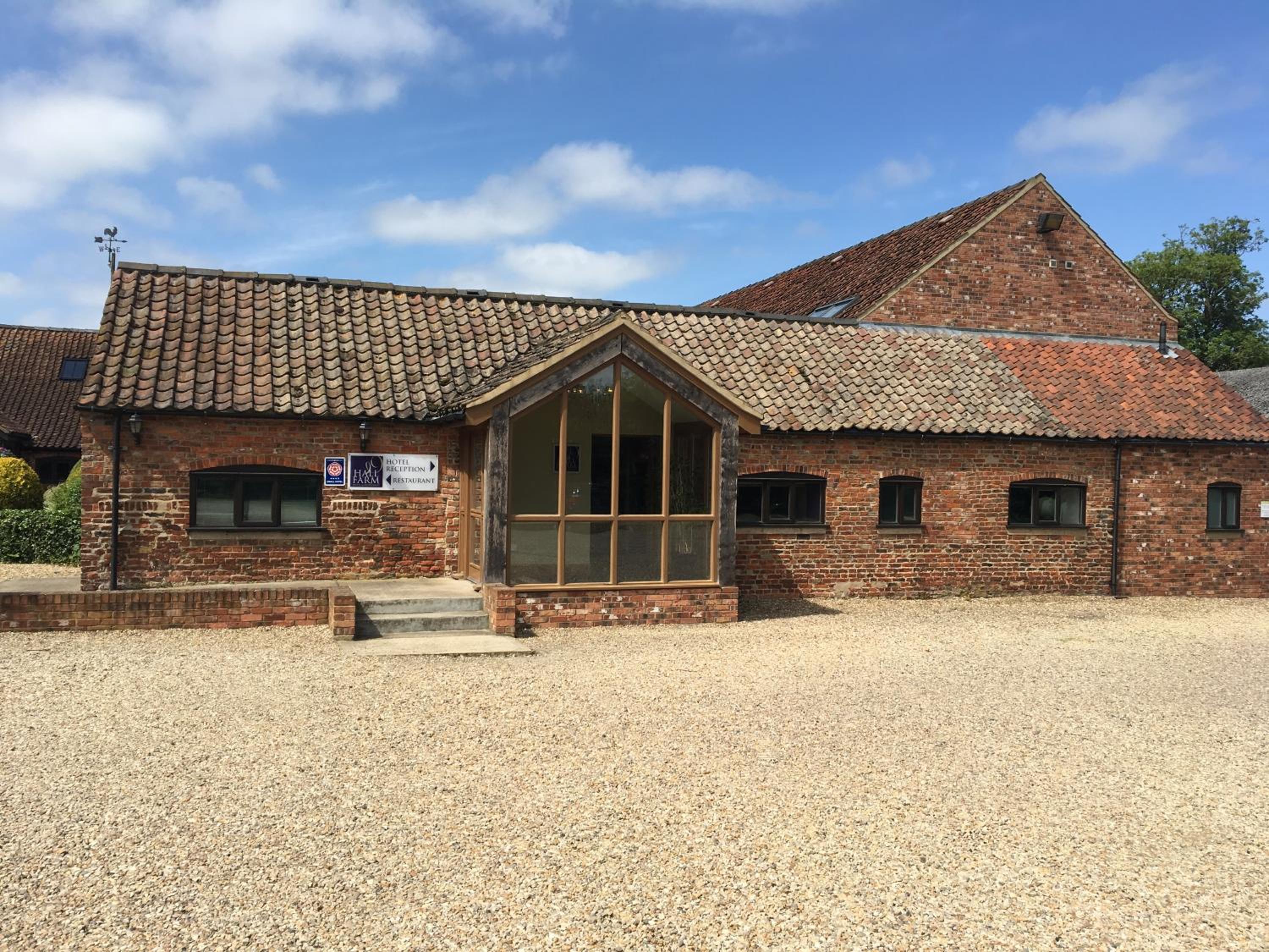 Hall Farm Hotel And Restaurant 1
