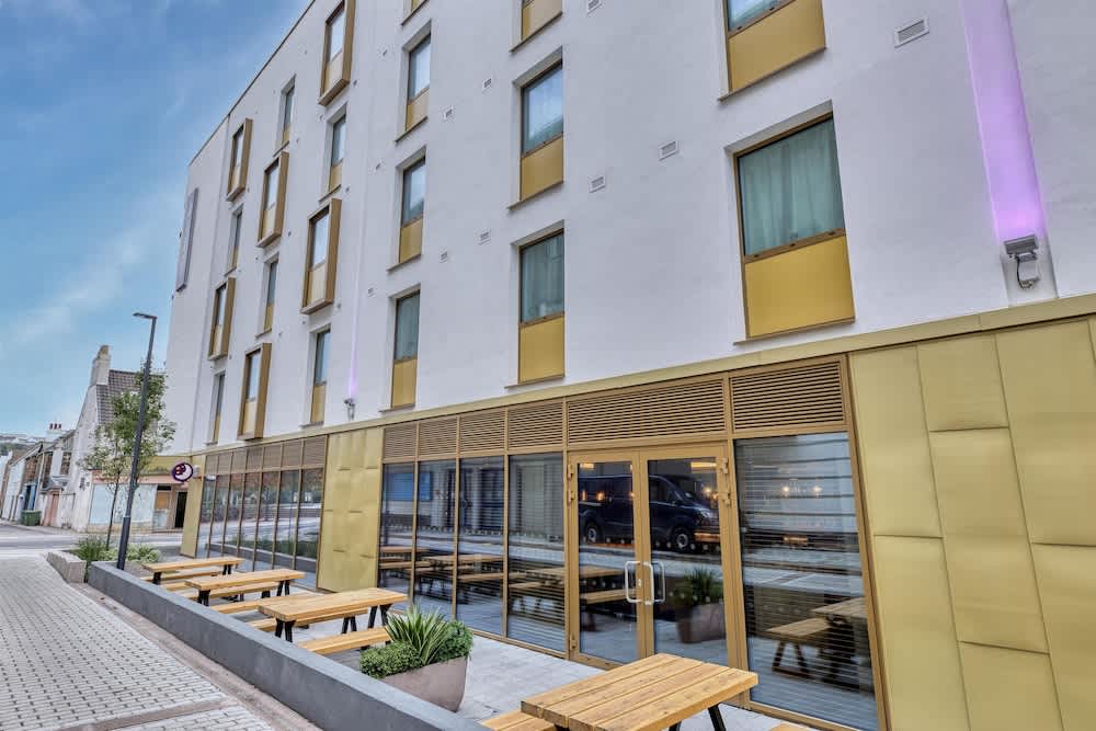Premier Inn Jersey St Helier - Bath Street 1