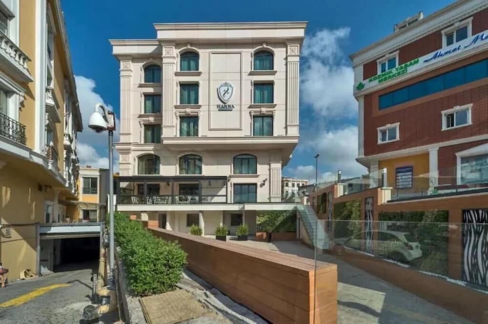 Hanna Hotel 1