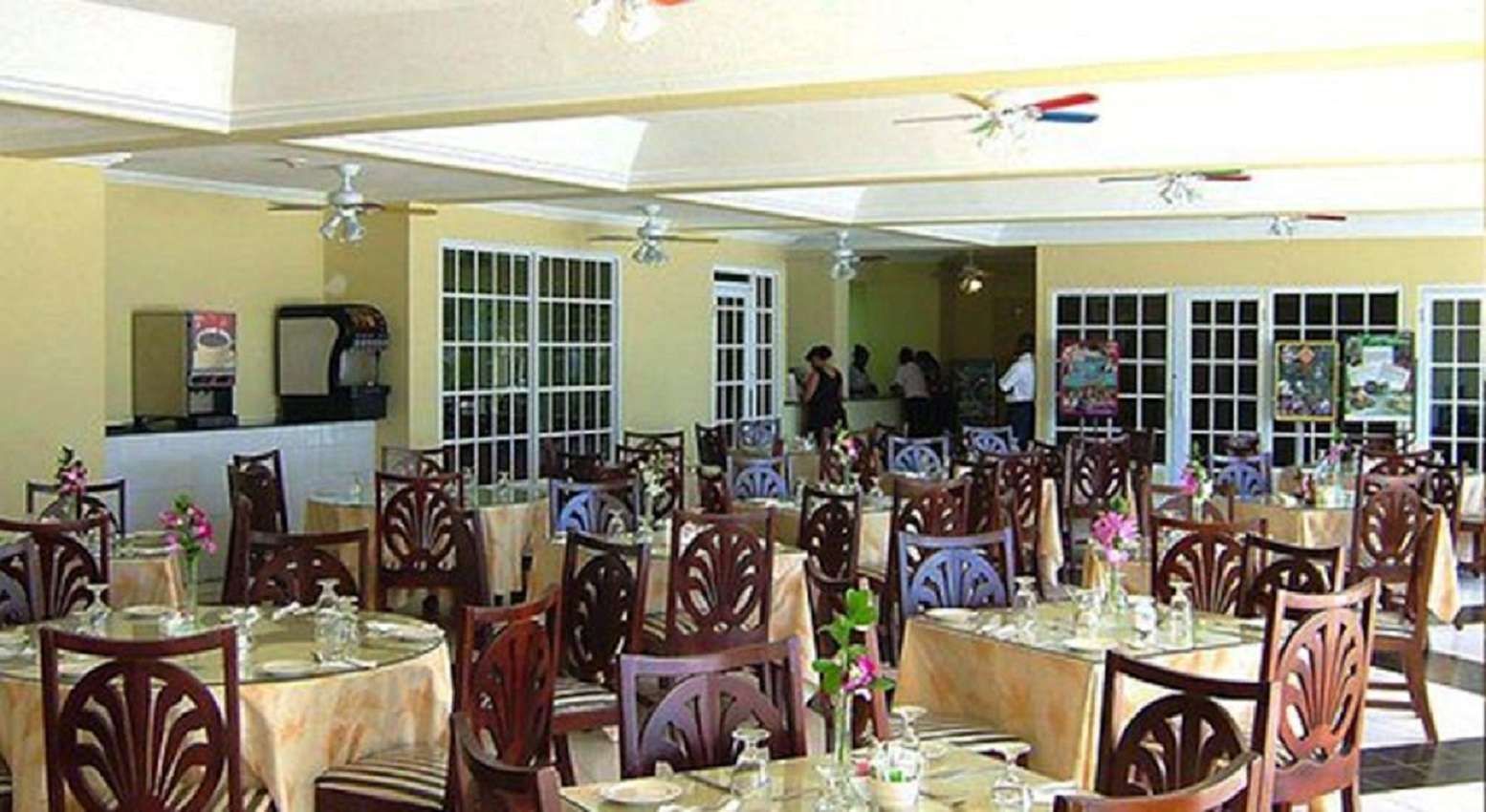 Rooms On The Beach Ocho Rios 1