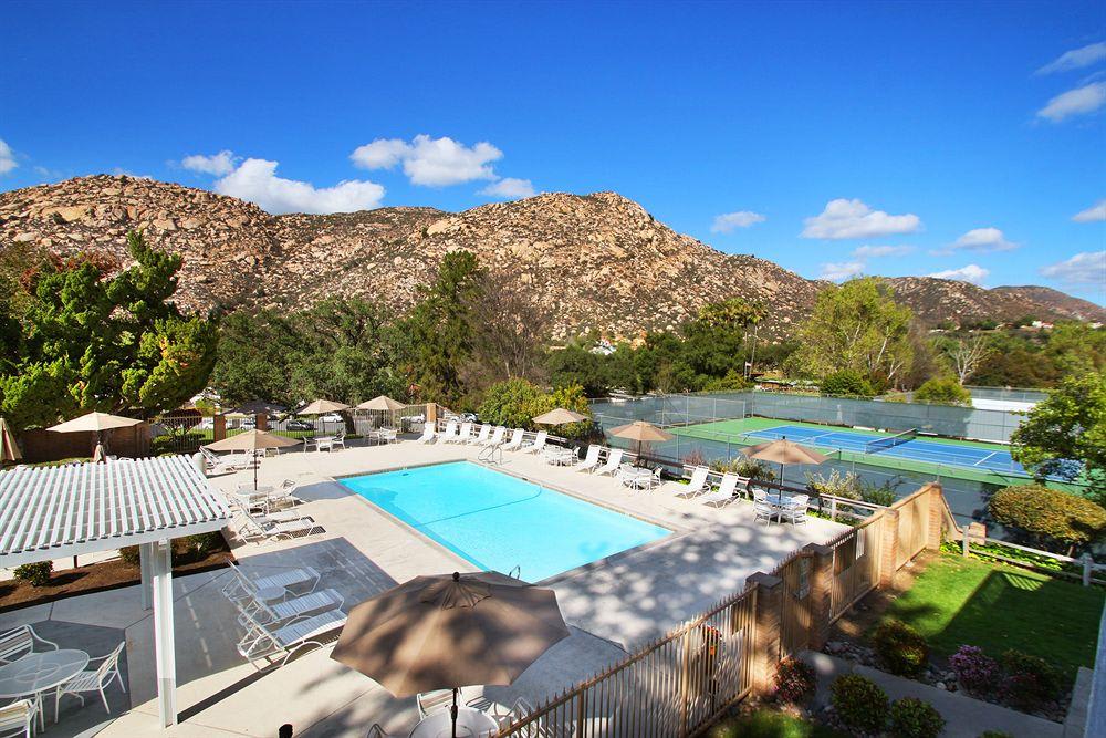 Riviera Oaks Resort by Coolvacay 2