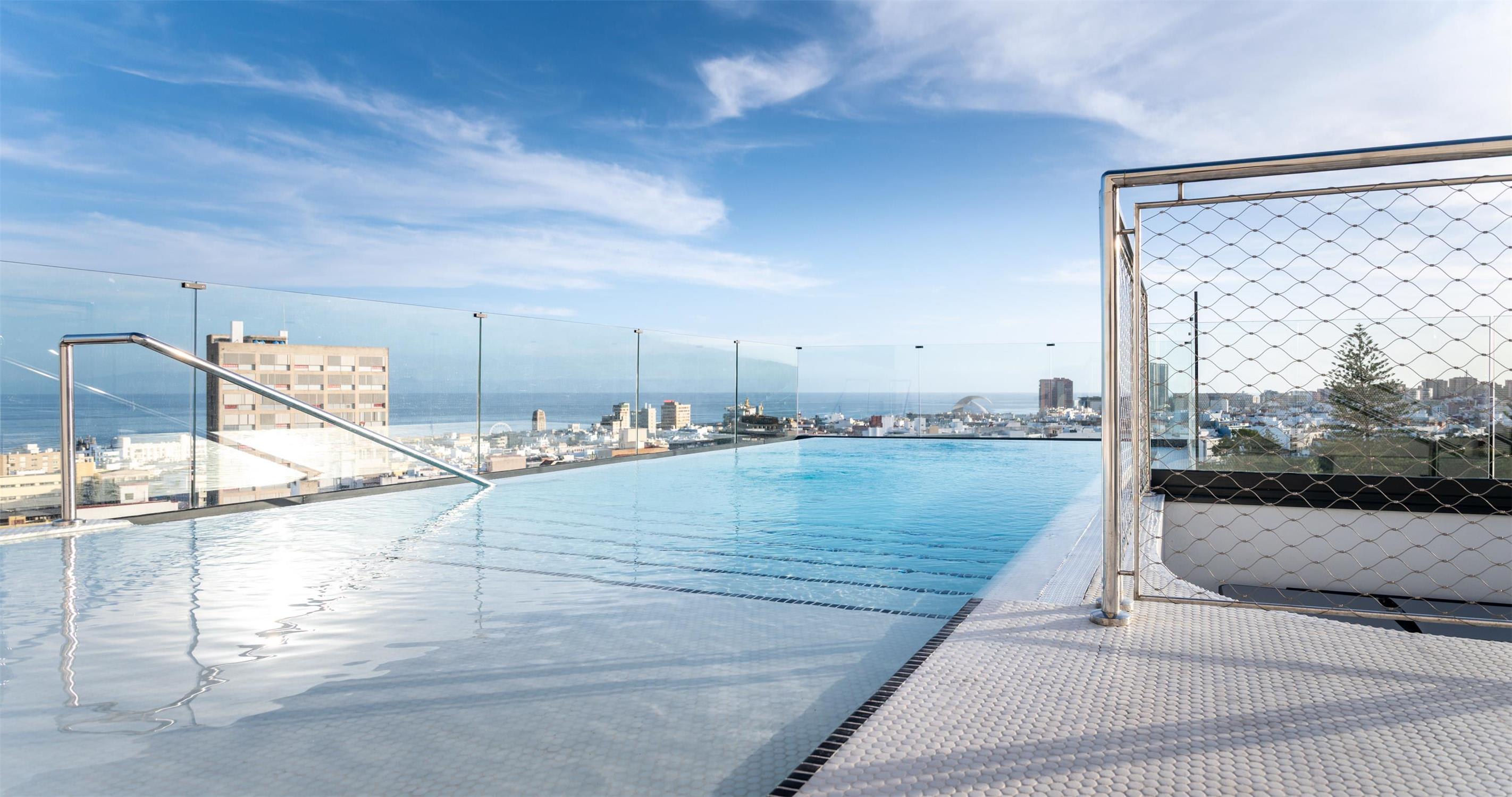 Barcelo Santa Cruz Contemporáneo 1